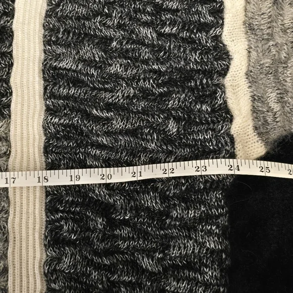 Vintage Abercrombie & Fitch Mohair-Blend Sweater – Size L - Picture 12 of 12